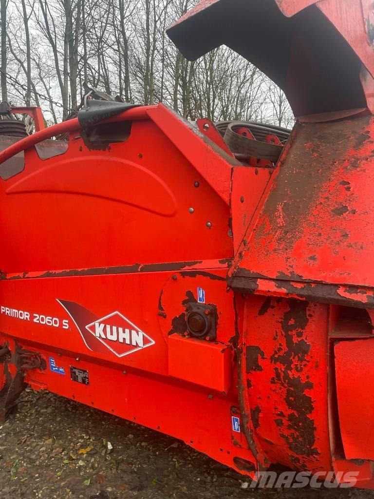 Kuhn Primor 2060 S Bac, râtelier