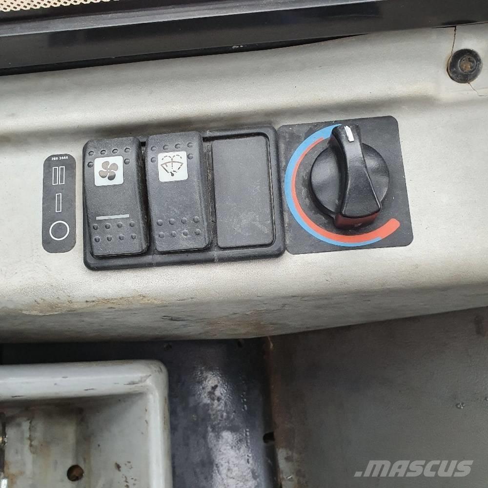 CAT 301.8 C Mini pelle < 7t