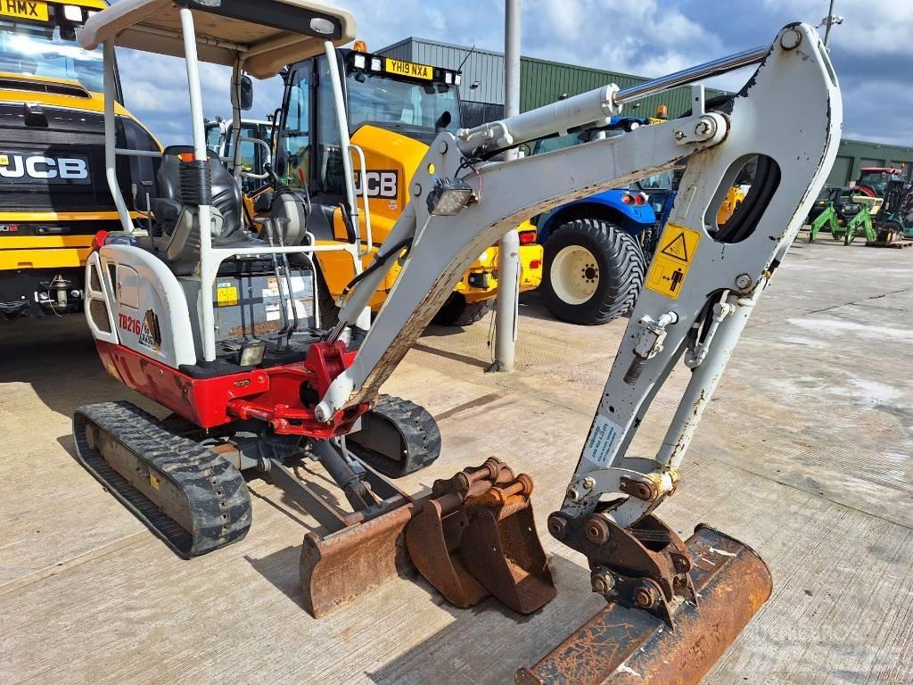 Takeuchi TB216 Mini pelle < 7t