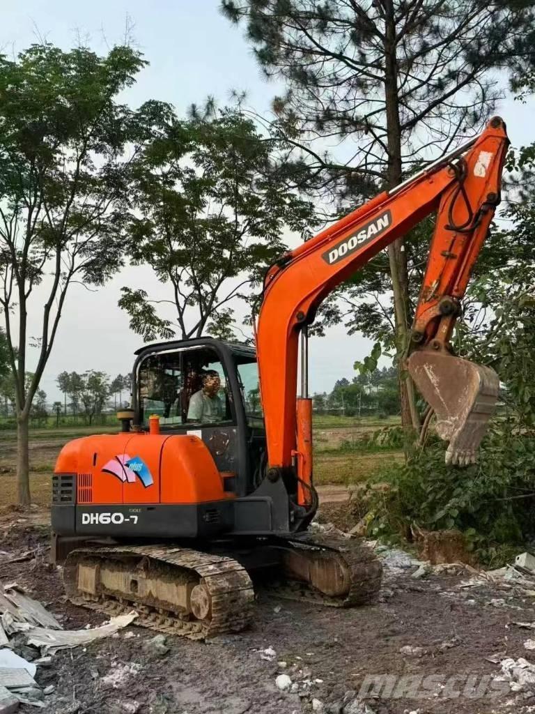 Doosan DH 60 Mini pelle < 7t