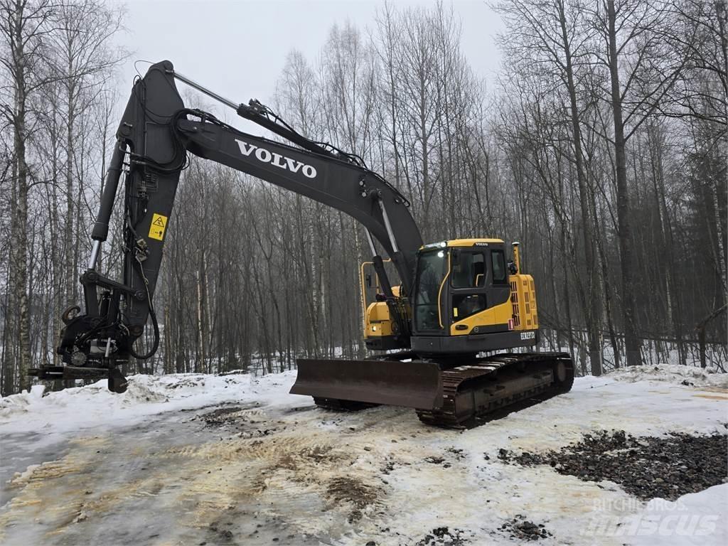 Volvo ECR235DL Pelle sur chenilles