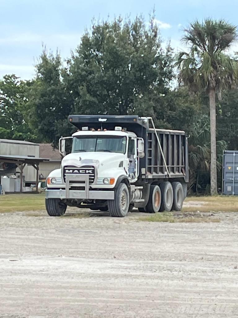 Mack Granite Camion benne
