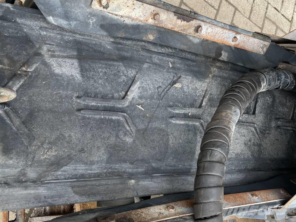 Wirtgen W50 DC/DCi Sauterelle, tapis roulant, vis sans fin