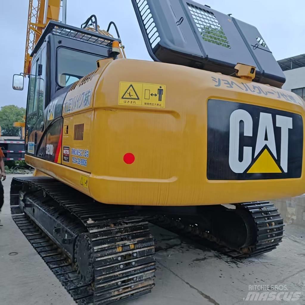 CAT 320 Pelle sur chenilles