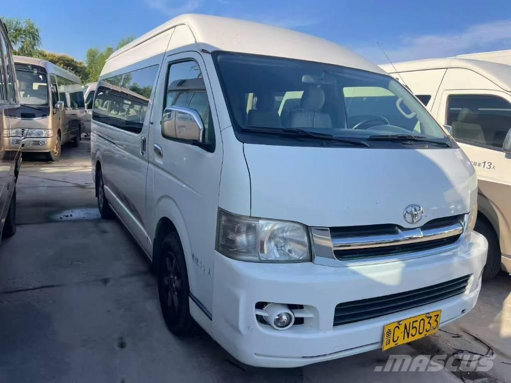 Toyota Hiace Autobus interurbain