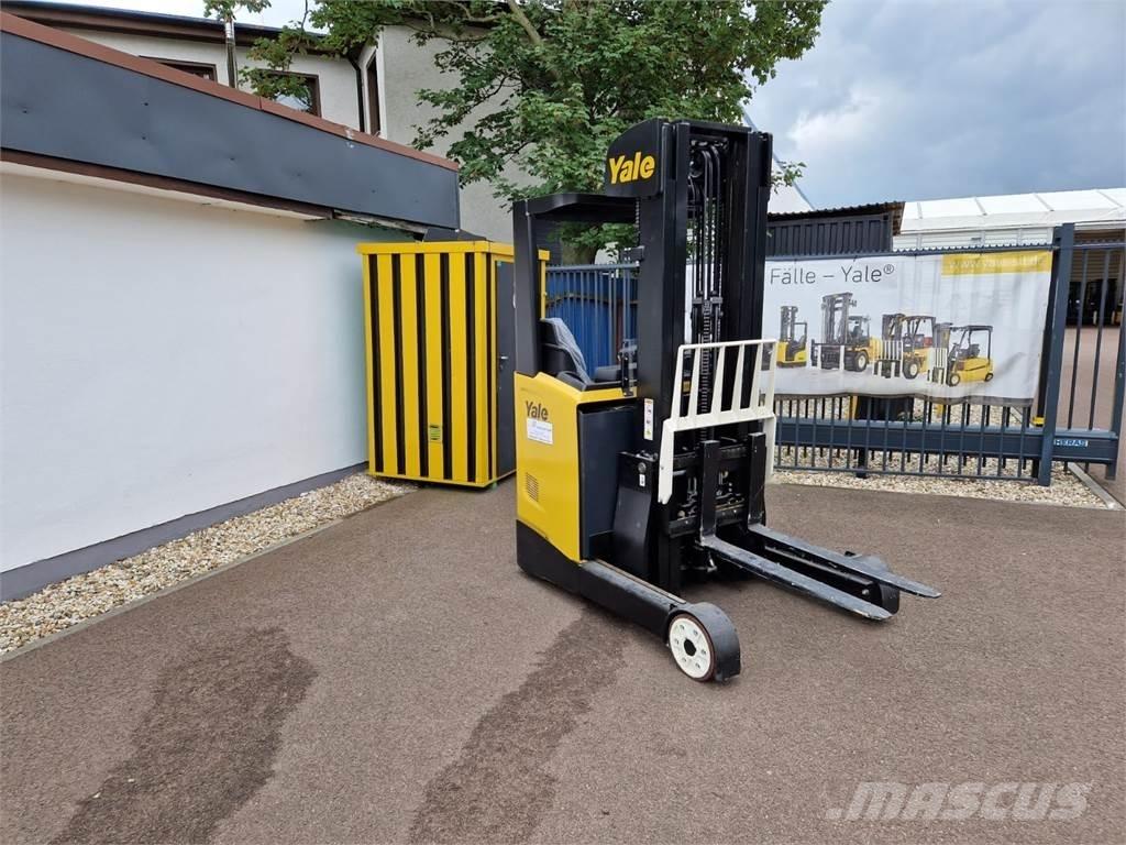 Yale MR14 Chariot à mât rétractable