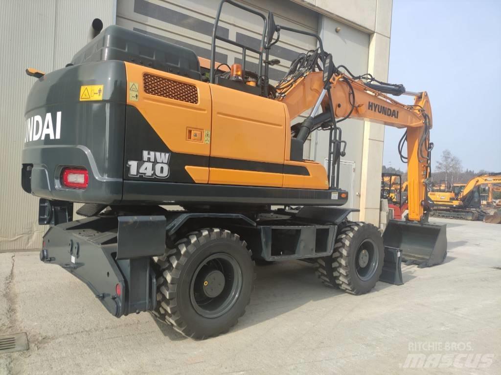 Hyundai HW140 Pelle sur pneus