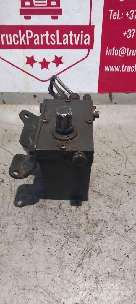 Scania R 440.    2204436 Hydraulique