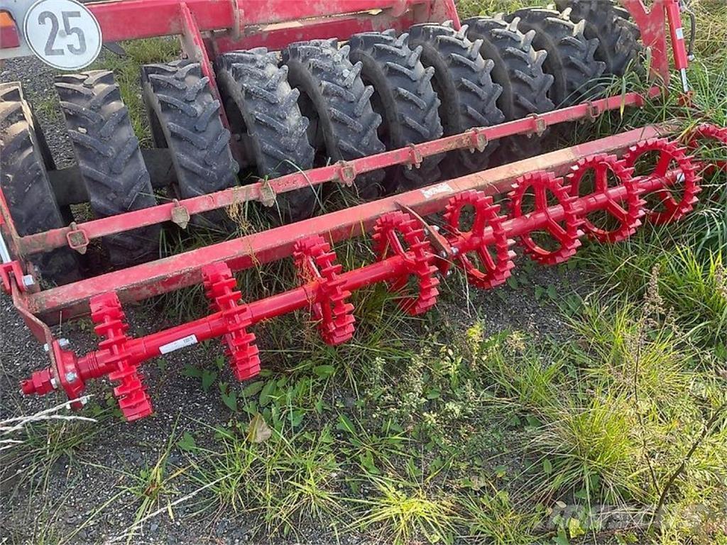 Horsch Tiger 8XL Déchaumeur, cultivateur