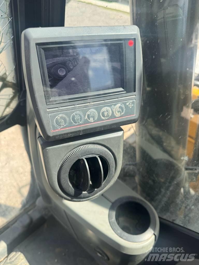CAT 313 F LGC Pelle sur chenilles