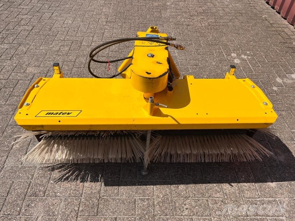 Matev SC-Hyd 140 Accessoires d'attache pour tracteurs compacts
