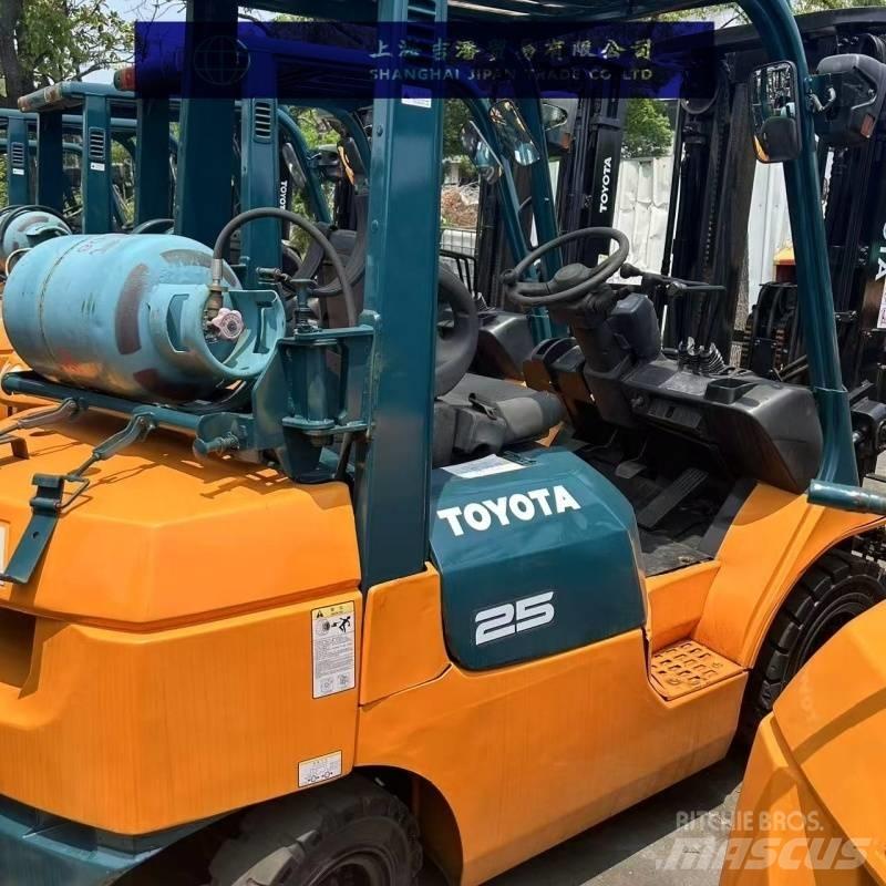 Toyota 25 Chariots diesel