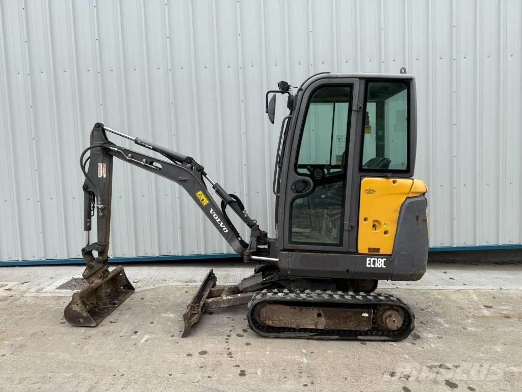 Volvo EC 18 C Mini pelle < 7t