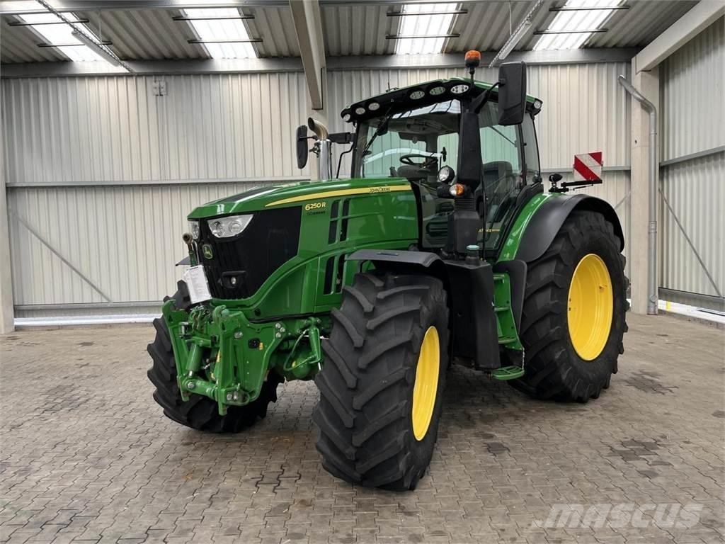 John Deere 6250R Tracteur