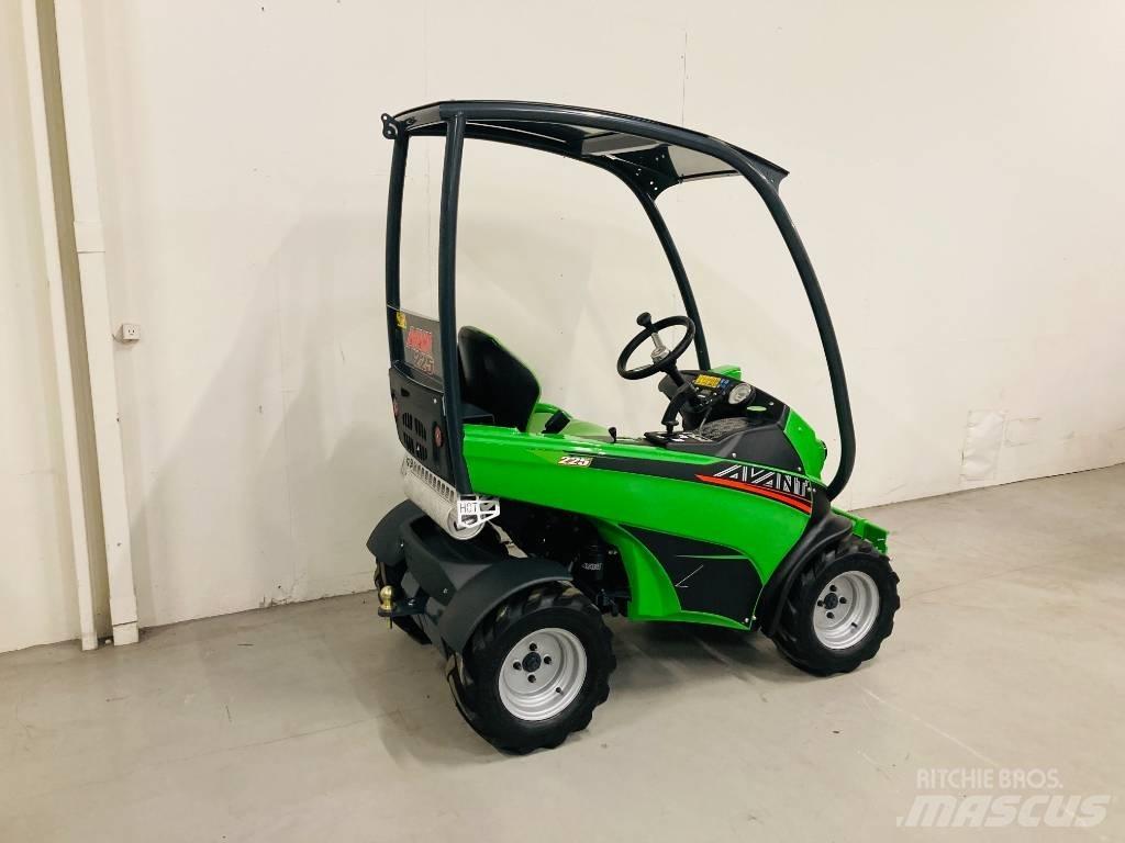 Avant 225 Mini chargeuse