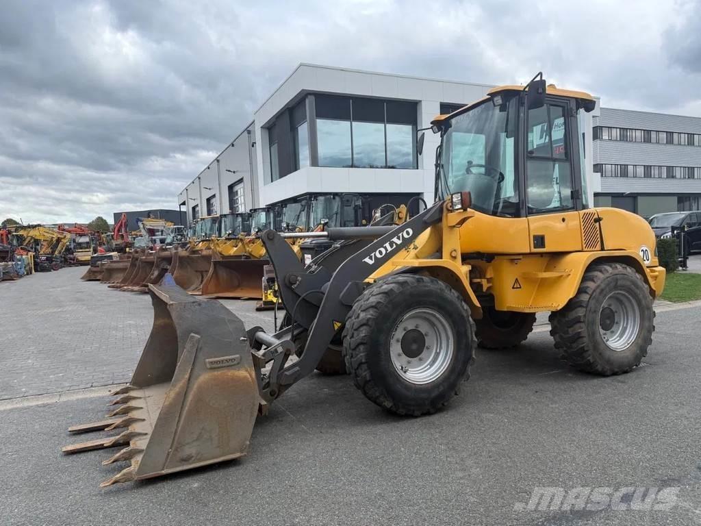 Volvo L30B Chargeuse sur pneus