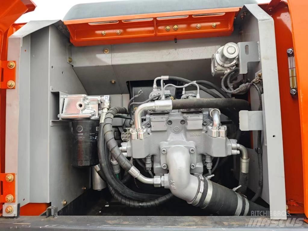 Hitachi ZX 200-6 Pelle sur chenilles