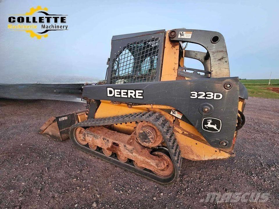 DEERE 323D Chargeuse compacte