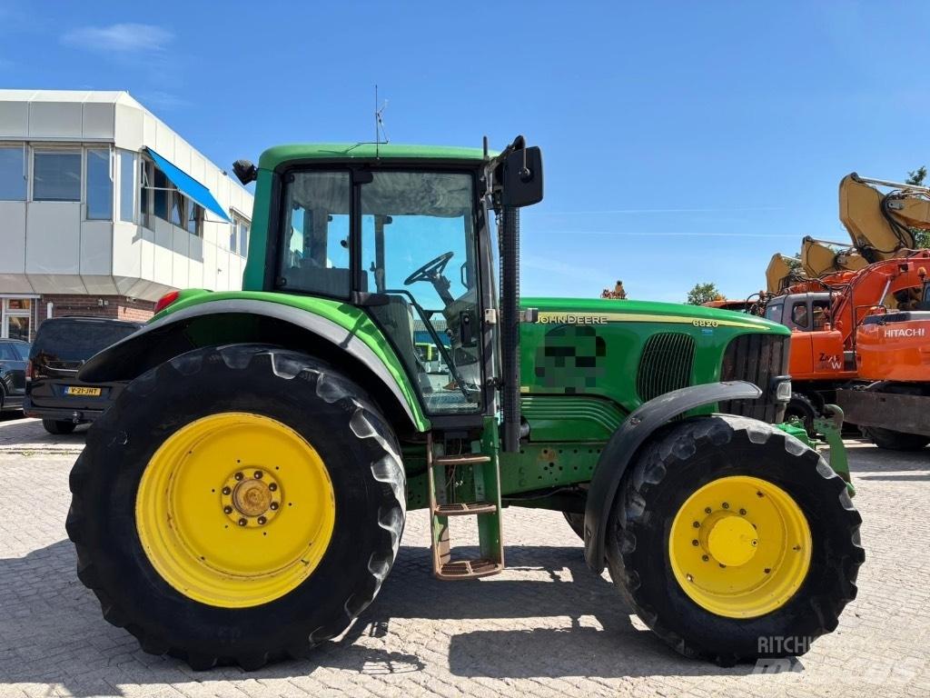 John Deere 6820 AQ Tracteur