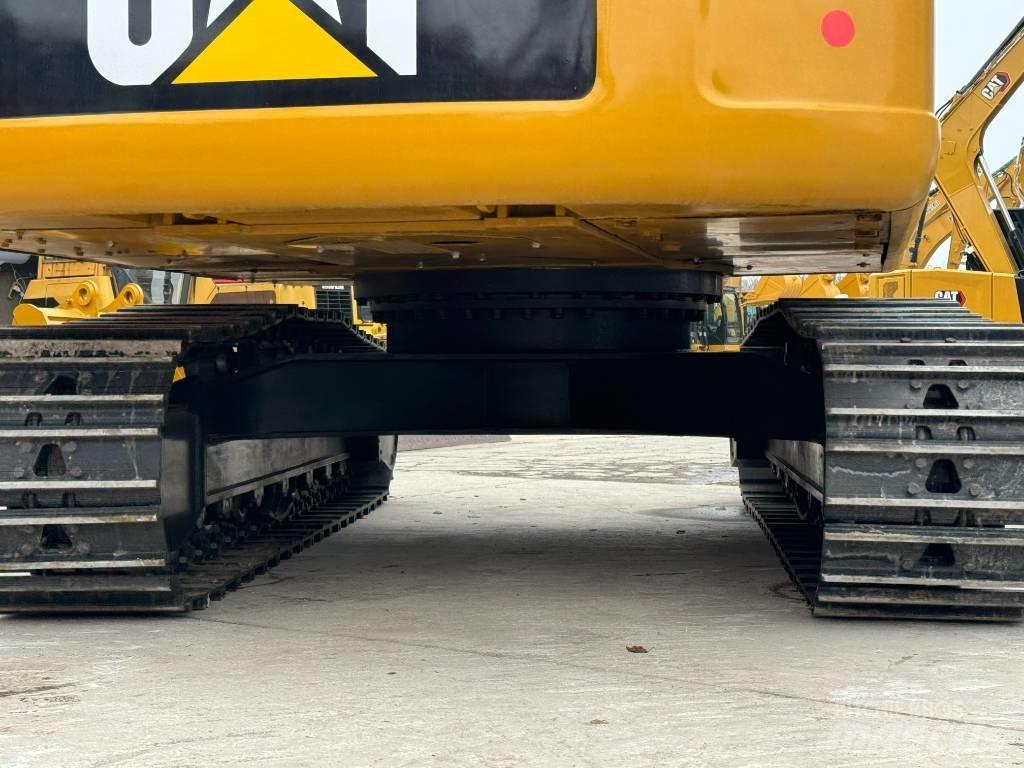 CAT 326D2 Pelle sur chenilles