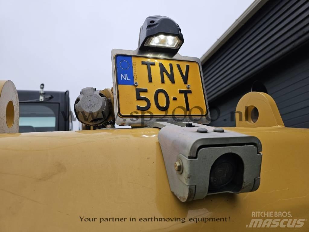 CAT M 315 D Pelle sur pneus
