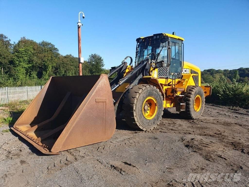 JCB 437 HT Chargeuse sur pneus