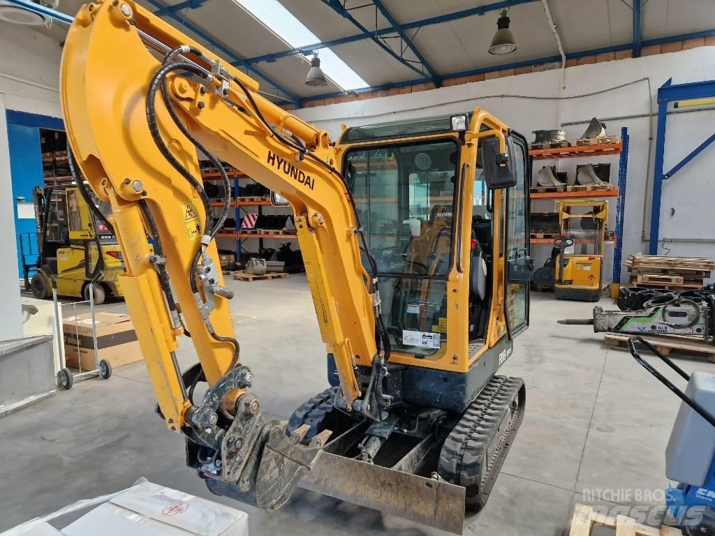 Hyundai R18-9AK Mini pelle < 7t