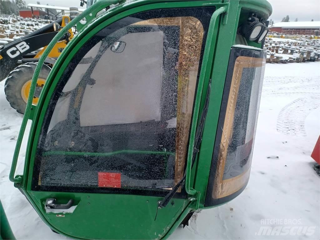 John Deere 1210e Cabine