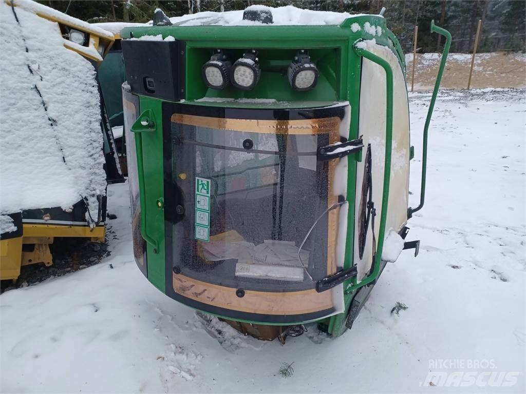 John Deere 1210e Cabine