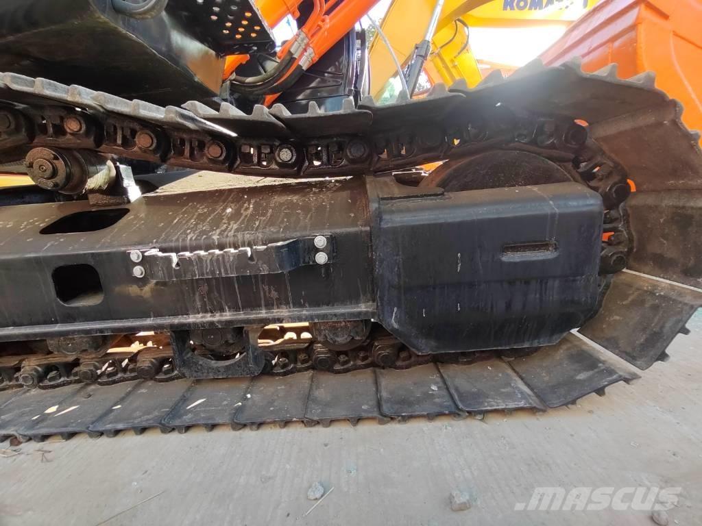 Hitachi ZX 200 Pelle sur chenilles