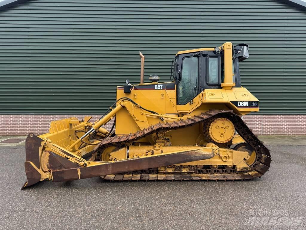 CAT D 6 M LGP Bouteurs sur chenilles