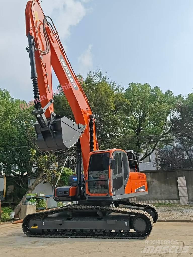 Doosan DX 300 Pelle sur chenilles