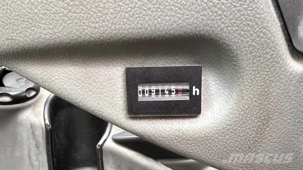 Liebherr R980 SME HD Pelle sur chenilles