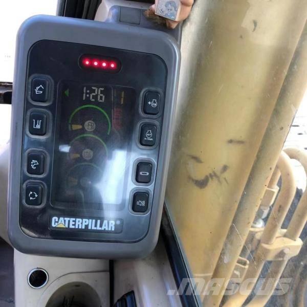 CAT 325 B L Pelle sur chenilles