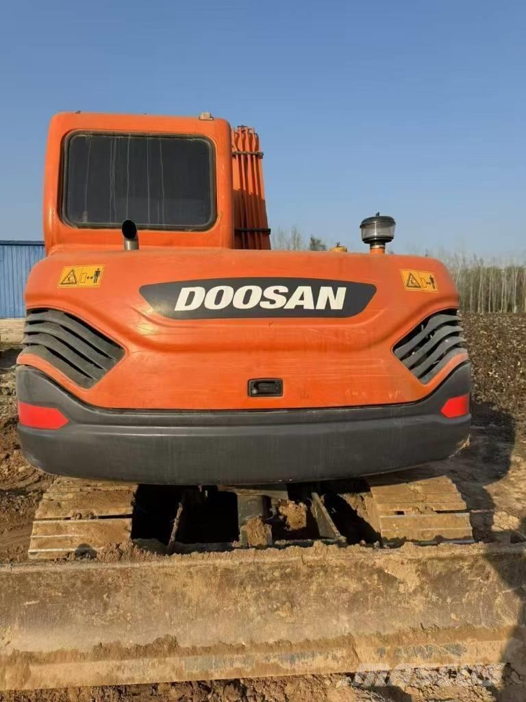 Doosan DX 75-9 C Pelle sur chenilles