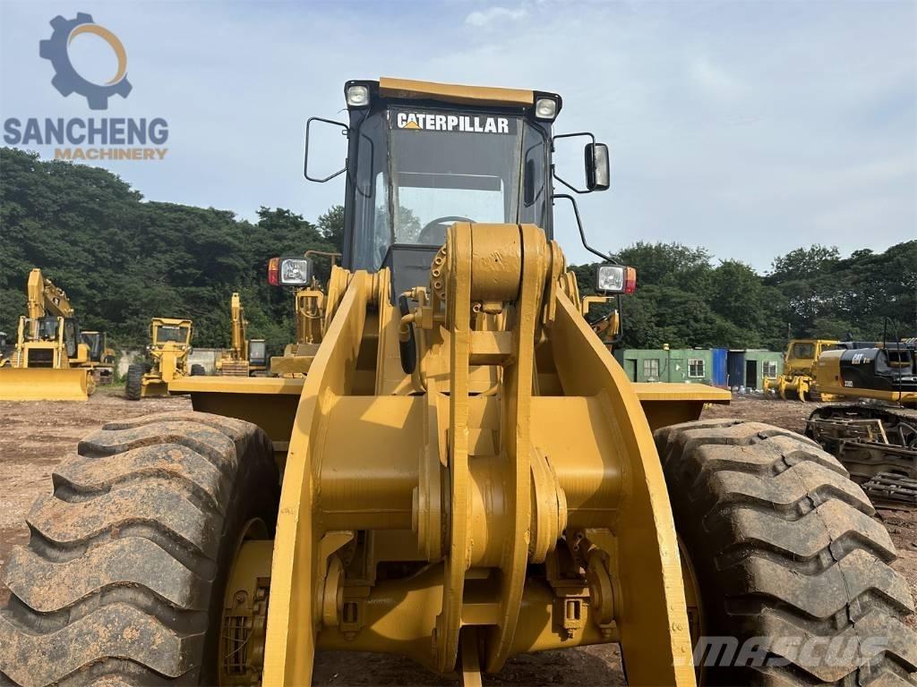 CAT 966F Chargeuse sur pneus