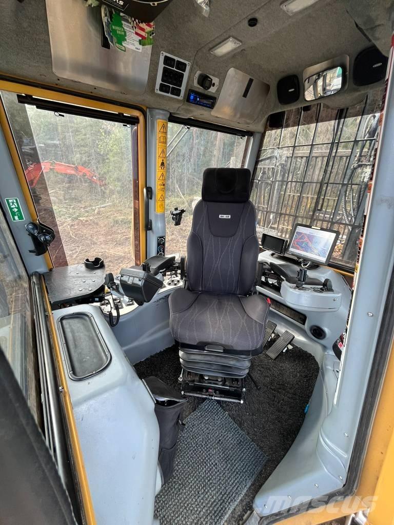 Tigercat 1085 Porteur
