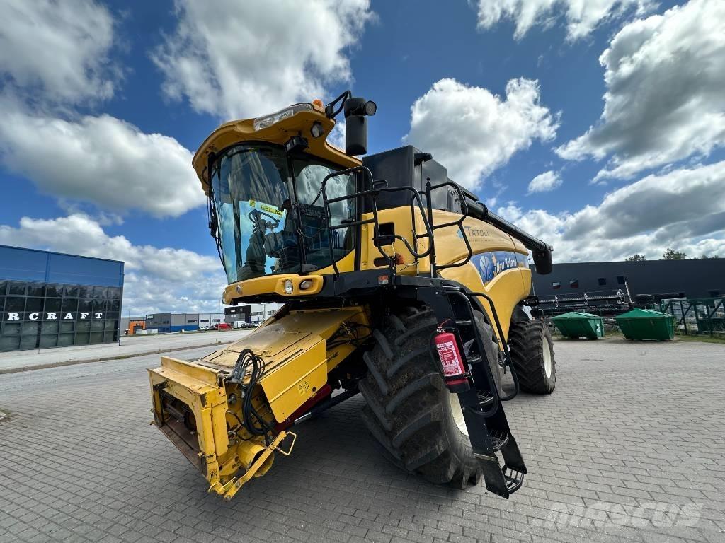 New Holland CX 8080 Moissonneuse batteuse