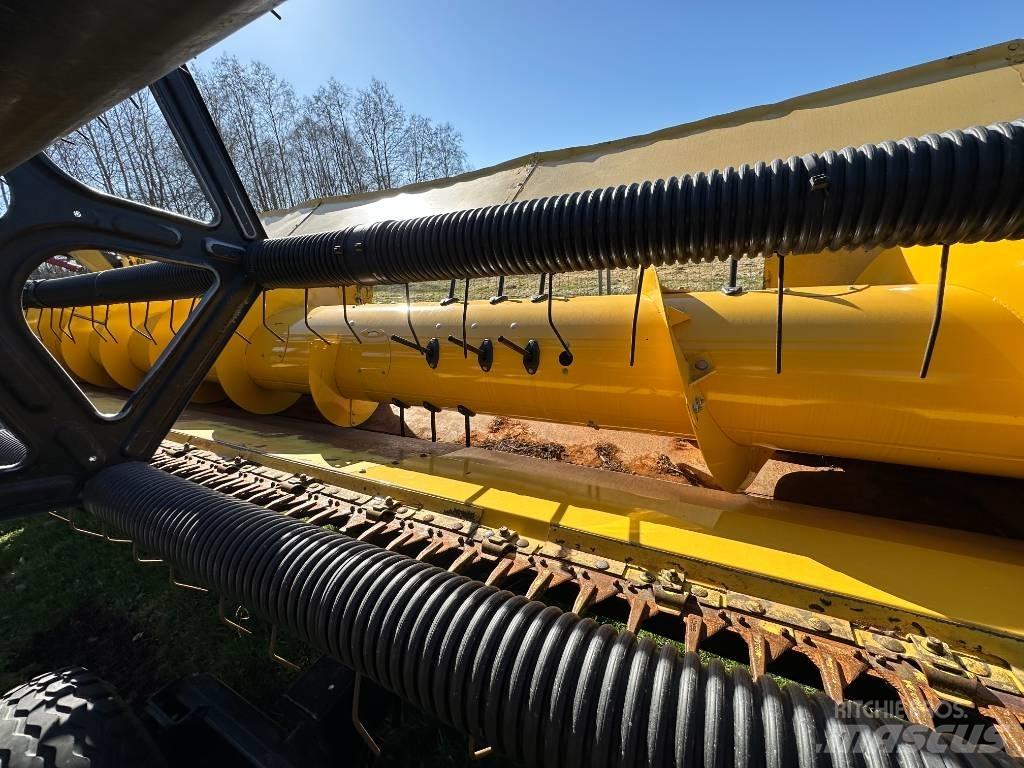 New Holland CX 8080 Moissonneuse batteuse