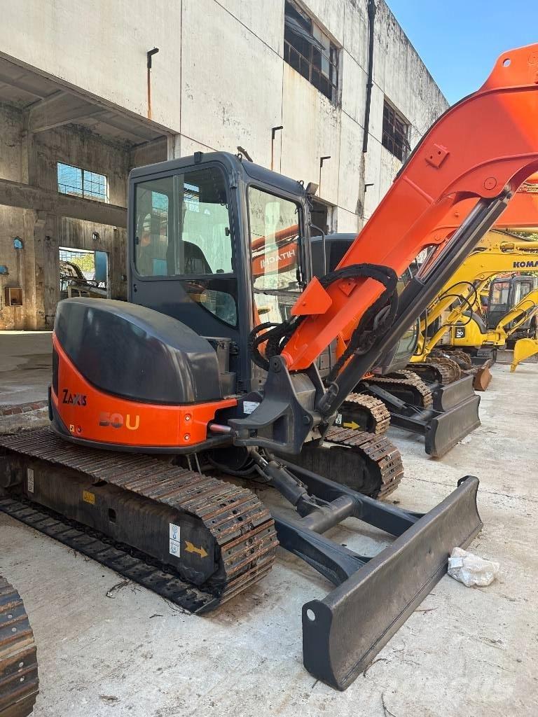 Hitachi ZX 50 U Pelle sur chenilles