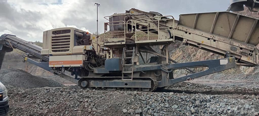 Metso LT200HP Concasseur mobile