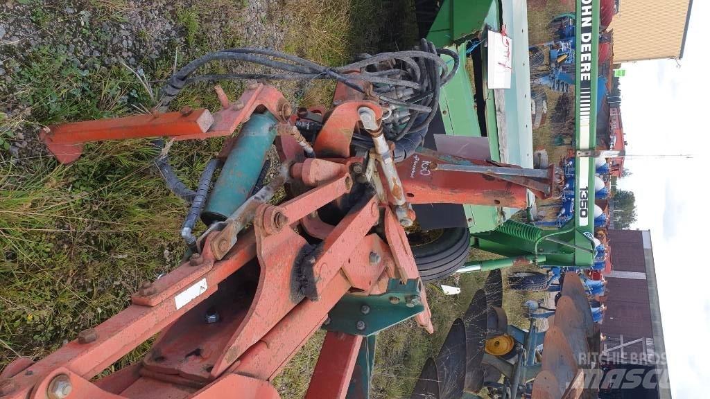 Kverneland EG85 Charrue réversible