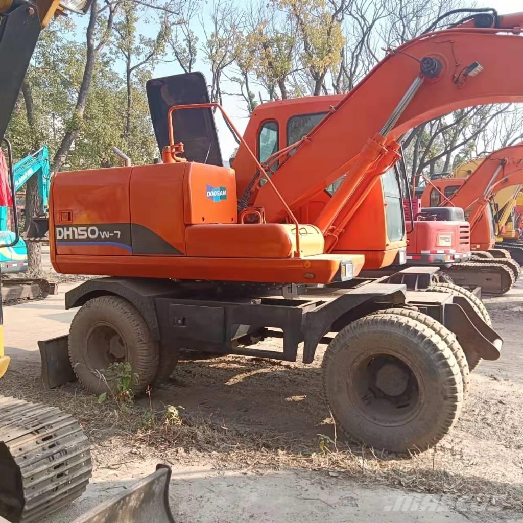 Doosan DH150W-7 Pelle sur pneus