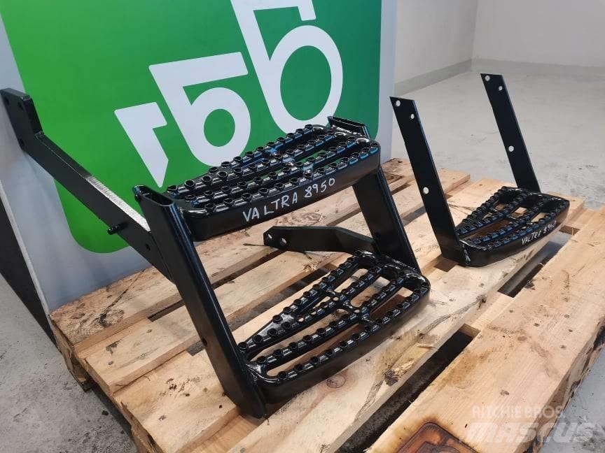 Valtra 8950  stairs Cabines et Intérieur