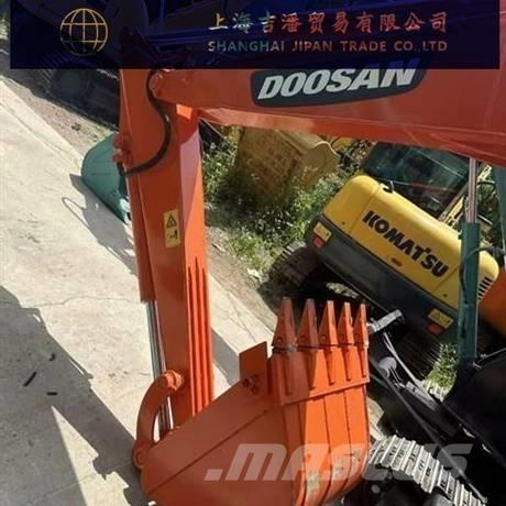 Doosan DX 60 Pelle sur chenilles