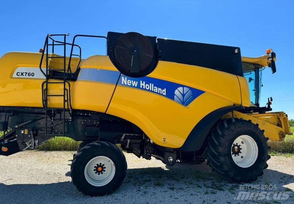 New Holland CX 760 Moissonneuse batteuse