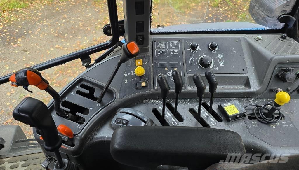 New Holland TM 120 Tracteur
