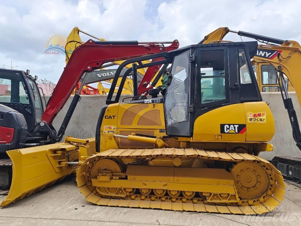 CAT D 5 K Bouteurs sur chenilles