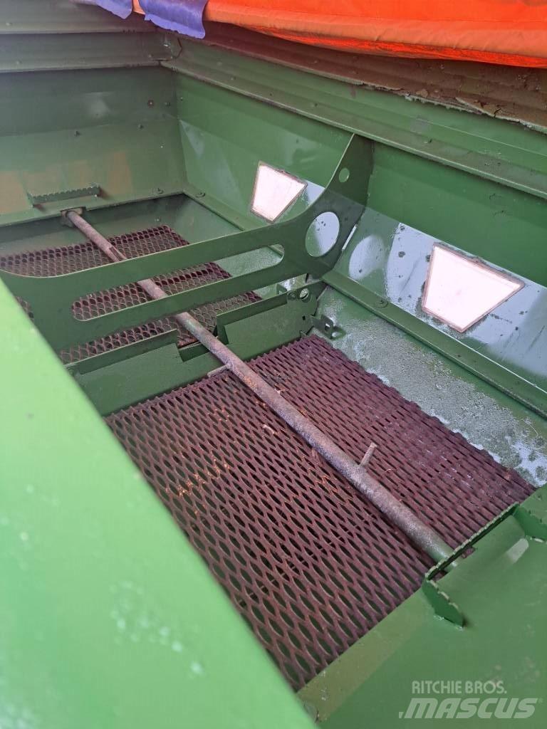 Amazone ZA-M 3000 Semoir à engrais