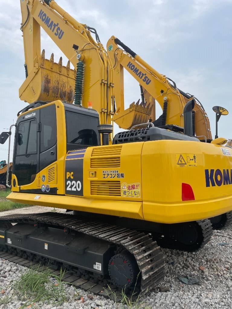 Komatsu PC 220 Pelle sur chenilles